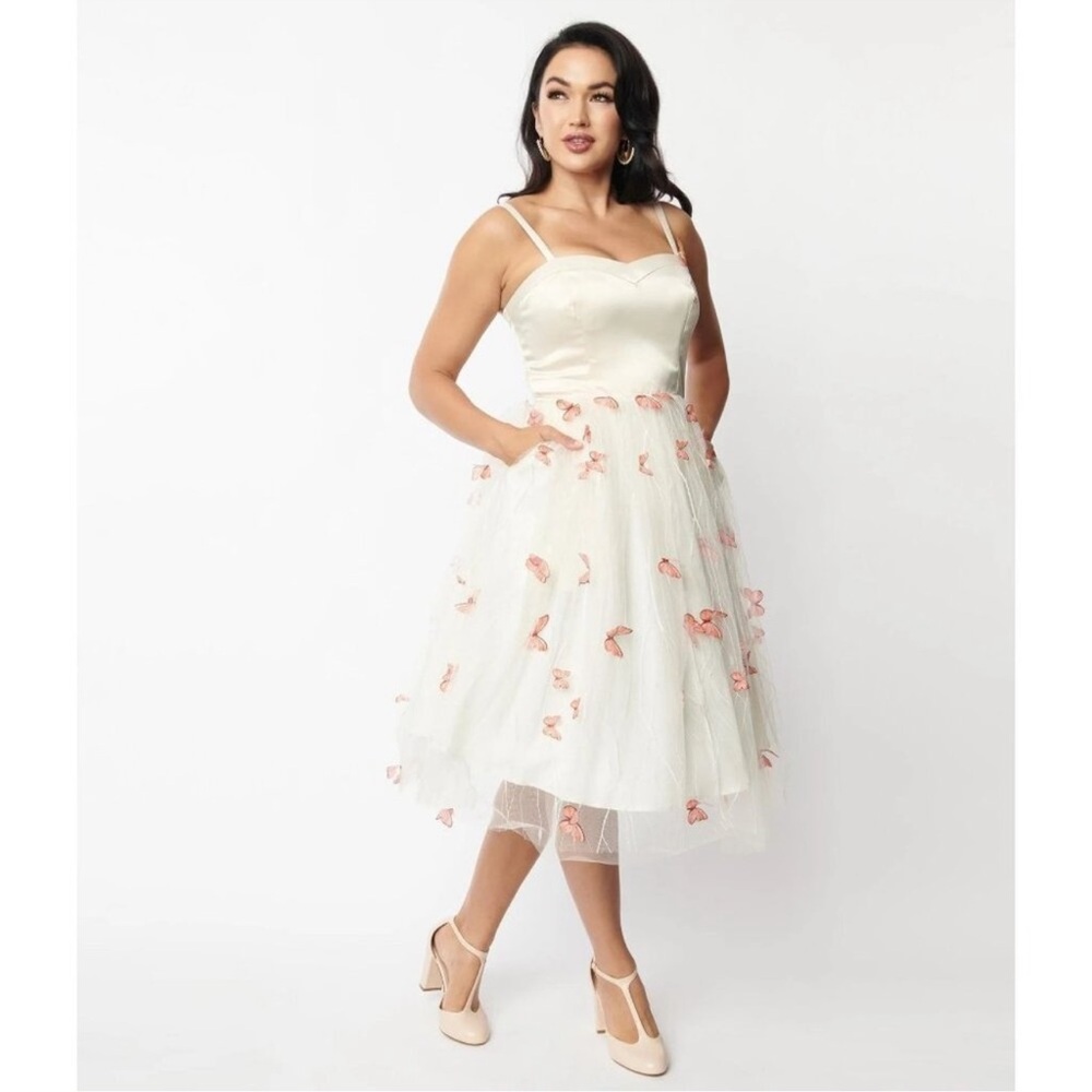 New with tags Unique Vintage butterfly Bertie Swing Dress - Picture 4 of 9